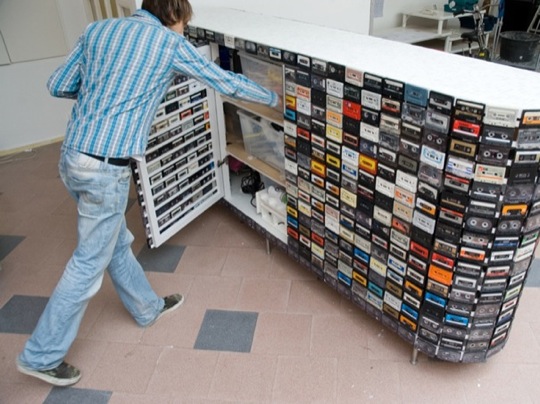 cassette_closet_03.jpg